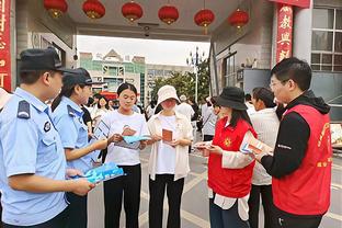 曼联晒海报预热男女足两场双红会：加纳乔、奥纳纳等人出镜